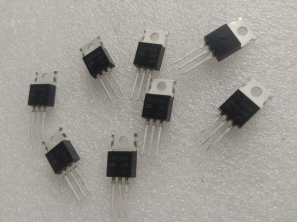 IRFZ44 Transistor